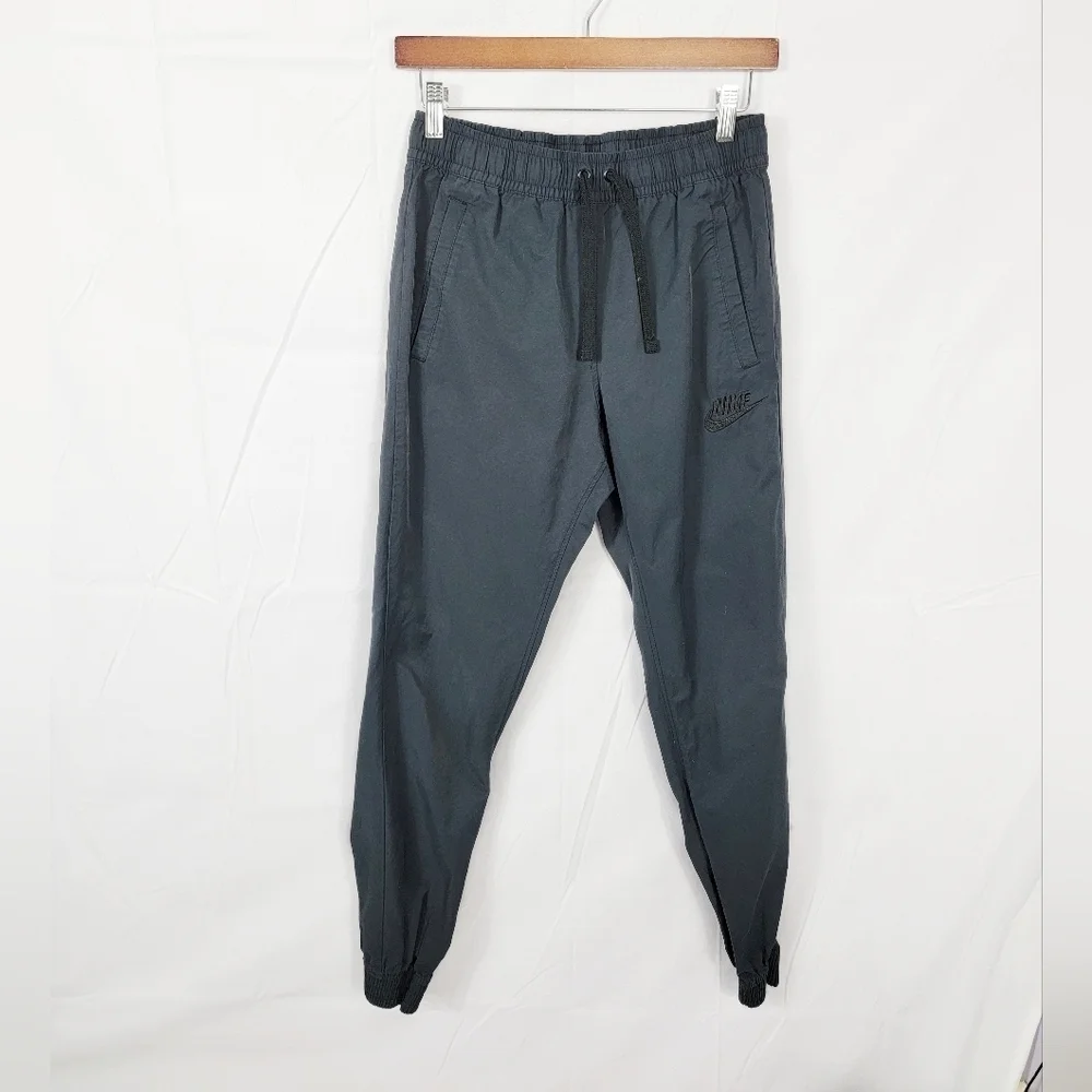 Nike Boy's Small Jogger Pants